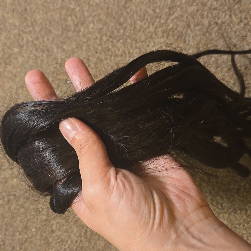 Hair extensions - Picture 9 of 10